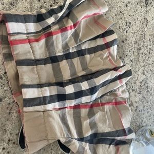 Used burberry skirt
